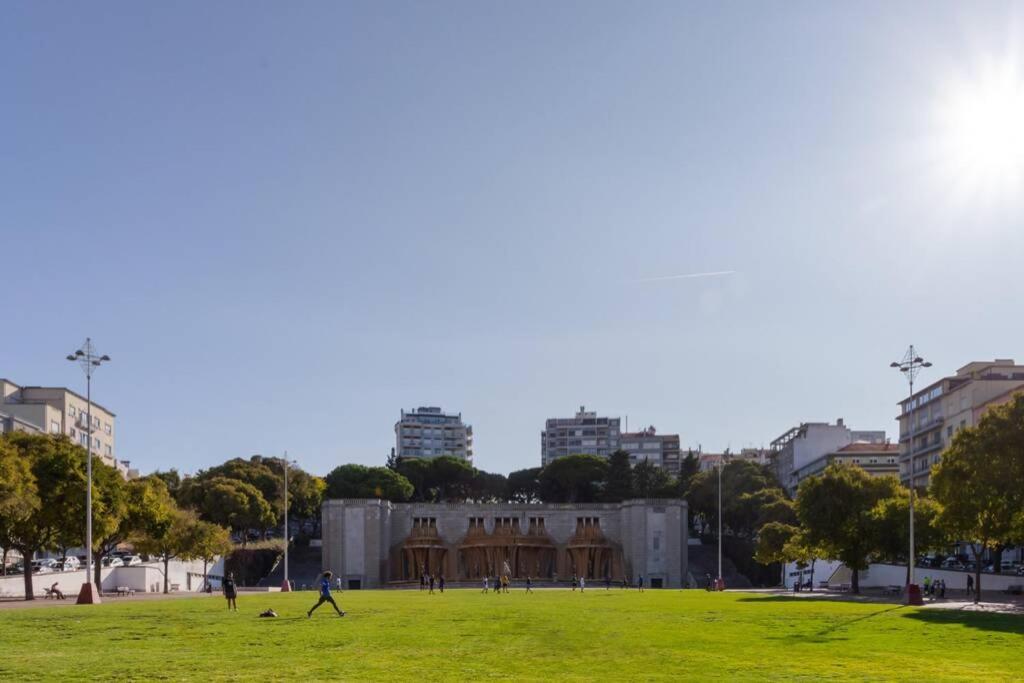 Apartment Stupendo-one Concept-center-air Conditioning-free Park Lissabon